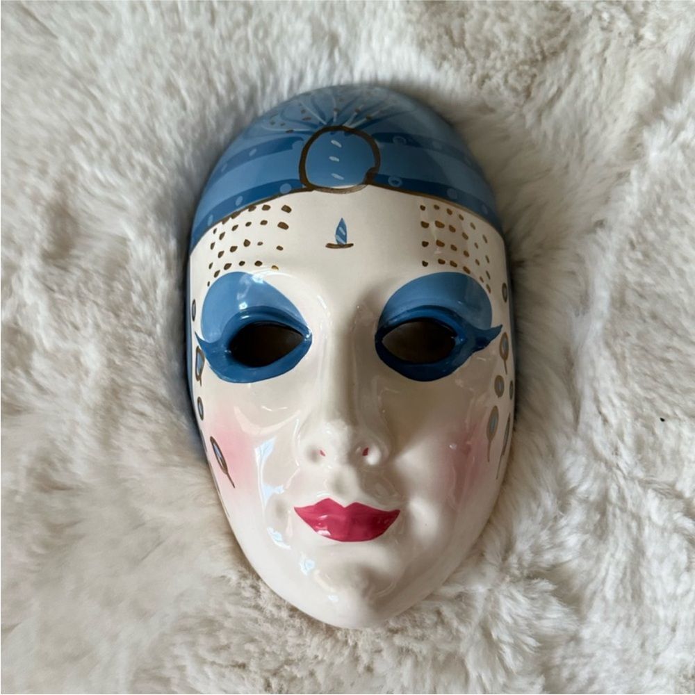 Vintage 1980s Flapper Girl Mask WallDecor/Japanese Kabuki theater mask BLUE ONLY